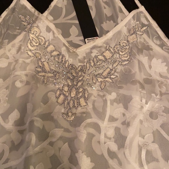 BKE Boutique flowy tank - Picture 3 of 8